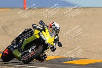 media/Oct-09-2022-SoCal Trackdays (Sun) [[95640aeeb6]]/Turn 12 (140pm)/